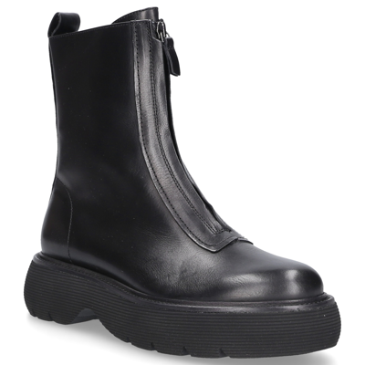 Shop Kennel & Schmenger Ankle Boots Joplin Calfskin In Black