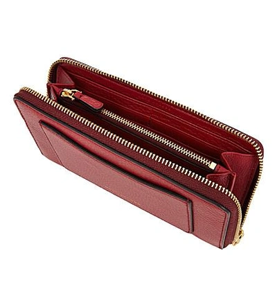 Shop Marc Jacobs Recruit Grained Leather Wallet In Ruby Rose