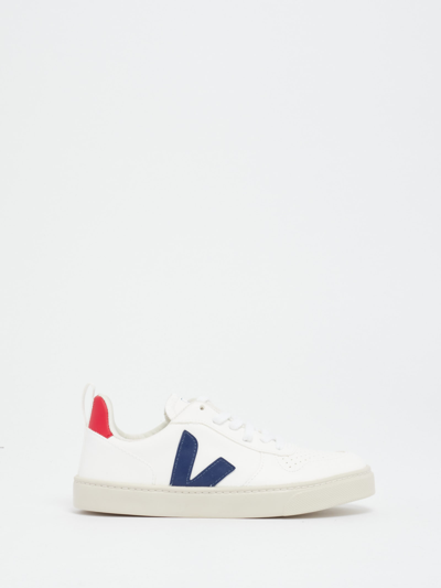 Shop Veja Sneakers Sneaker In Bianco-blu