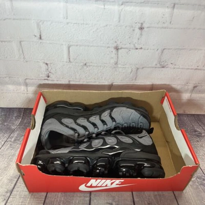 Pre-owned Nike Air Vapormax Plus Cool Grey Black Shoes Ck0900-001 Men's Size 7 In Gray