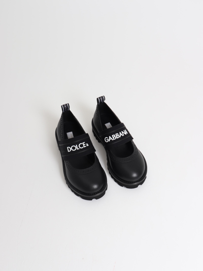 Shop Dolce & Gabbana Dancer Flat Shoes In Nero