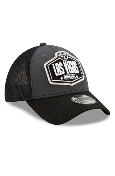 Shop New Era Graphite/black Las Vegas Raiders 2021 Nfl Draft Trucker 39thirty Flex Hat