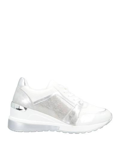 Shop Menbur Woman Sneakers White Size 11 Textile Fibers