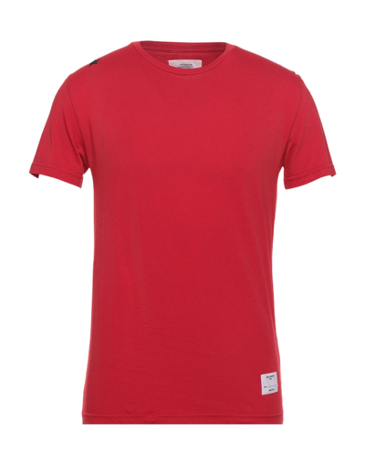 The Editor T-shirts In Red