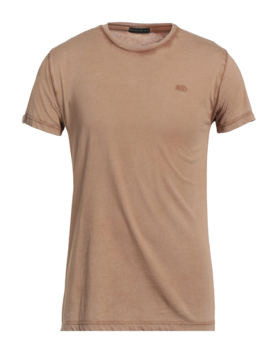 Shop Alessandro Dell'acqua Man T-shirt Camel Size 3xl Cotton In Beige