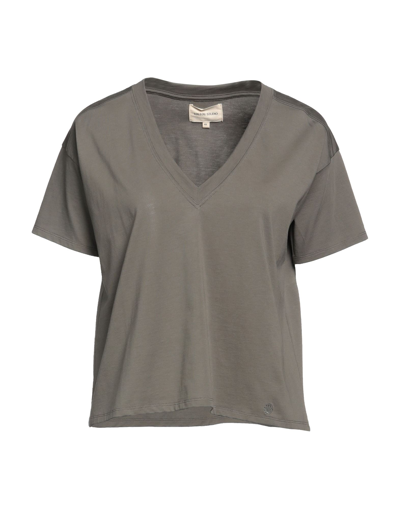 Shop Loulou Studio T-shirts In Military Green