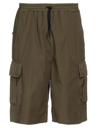 Amish Man Shorts & Bermuda Shorts Military Green Size M Cotton In Green