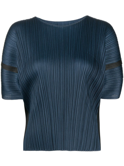 Shop Issey Miyake Fullt-pleated Short-sleeved Top In 蓝色