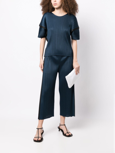Shop Issey Miyake Fullt-pleated Short-sleeved Top In 蓝色