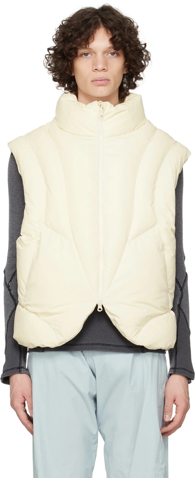Shop Hyein Seo Beige Padded Reversible Vest In Ivory