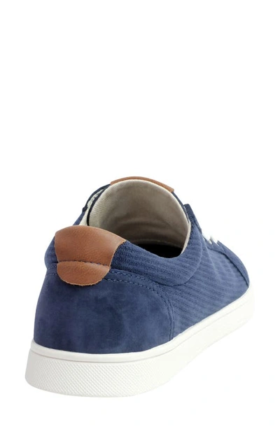Revitalign Avalon Sneaker In Navy