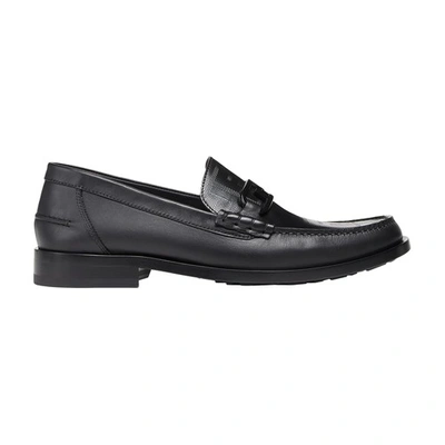 Shop Fendi Leather Loafers In Noir