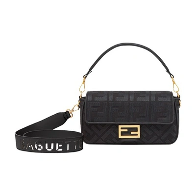 Shop Fendi Baguette In Noir