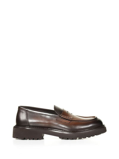 Shop Doucal's Leather Loafer In Cuoio