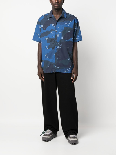 OFF-WHITE CAMOUFLAGE-PRINT COTTON SHORT-SLEEVED SHIRT 