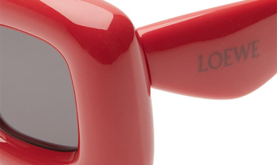Shop Loewe Injected 41mm Square Sunglasses In Shiny Red / Smoke