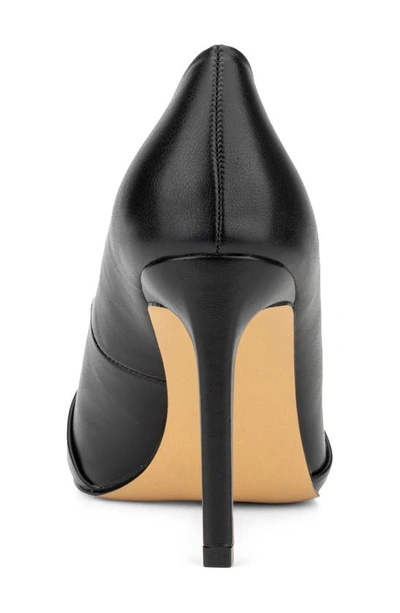New York And Company Monique Twist Pump In Black