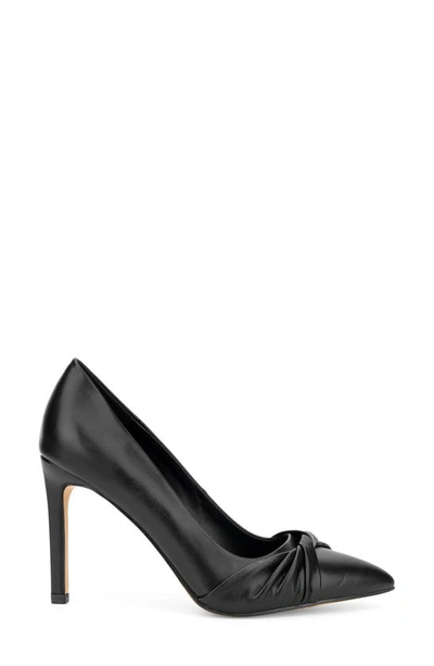 New York And Company Monique Twist Pump In Black