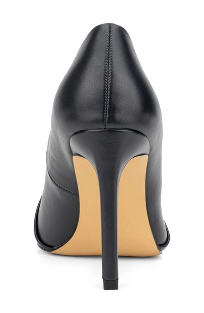 New York And Company Monique Twist Pump In Navy