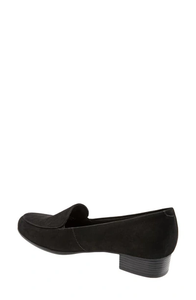 Trotters Monarch Loafer In Black Suede