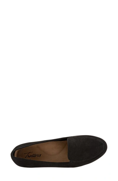 Trotters Monarch Loafer In Black Suede