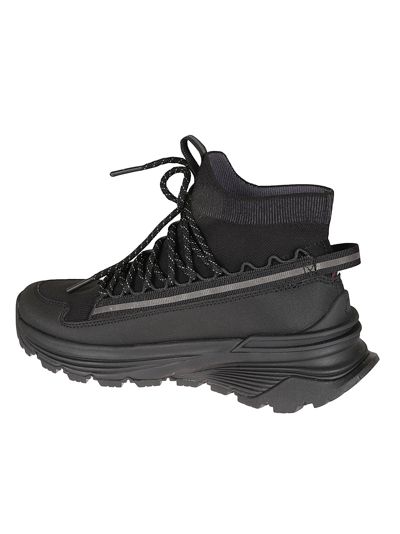 MONCLER MONTE RUNNER SNEAKERS 