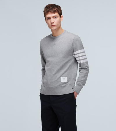 Thom Browne Loopback Jersey Knit 4-bar Crewneck Sweatshirt In Grey