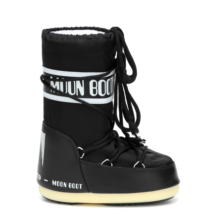 Moon Boot Lace Up Logo Snow Boots In Black