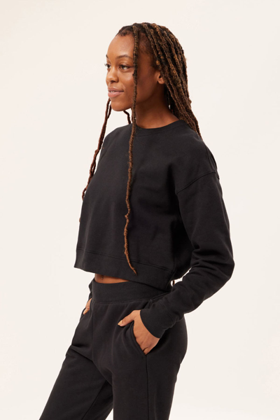 Shop Girlfriend Collective Black 50/50 Cropped Sweatshirt