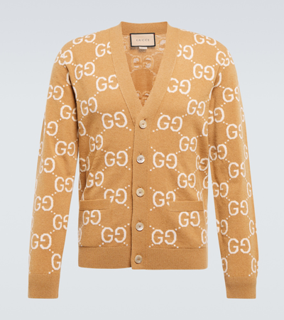 Shop Gucci Gg Jacquard Wool Cardigan In Camel/ivory
