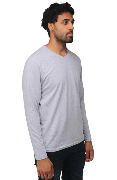 X-ray V-neck Long Sleeve T-shirt In Cloud Grey