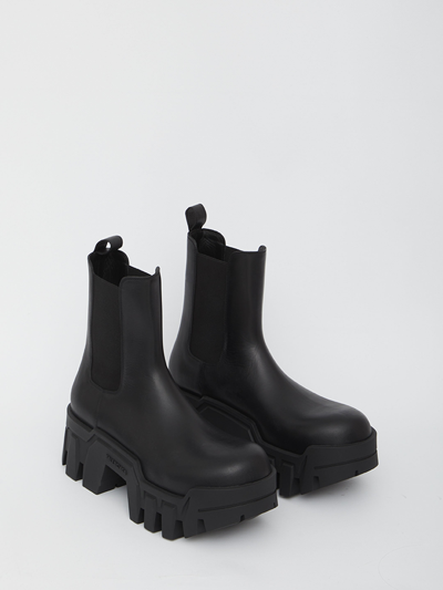 Shop Balenciaga Bulldozer Chelsea Boots In Black