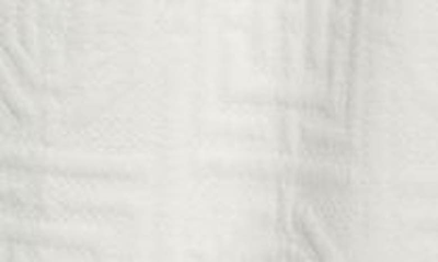Natori Quilted Infinity Jacquard Robe In Cream