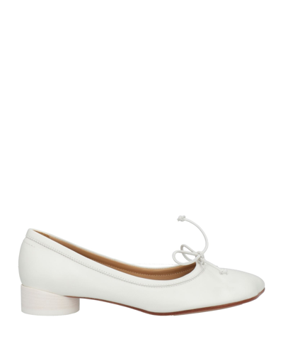 Shop Mm6 Maison Margiela Woman Ballet Flats White Size 9 Soft Leather