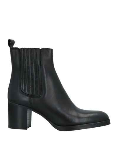 Shop Baldinini Woman Ankle Boots Black Size 5 Calfskin