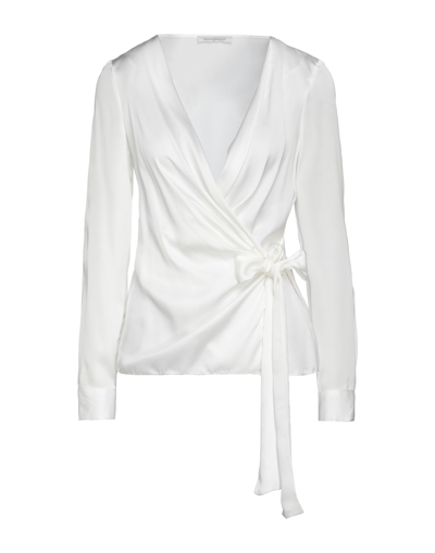 Shop Biancoghiaccio Woman Shirt White Size 8 Viscose