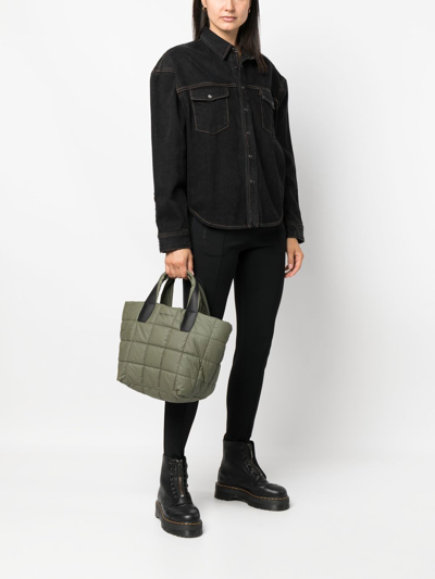 Veecollective Logo-print Quilted Tote Bag In Green