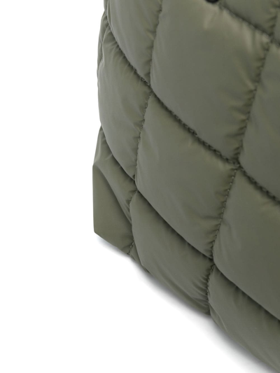 Veecollective Logo-print Quilted Tote Bag In Green