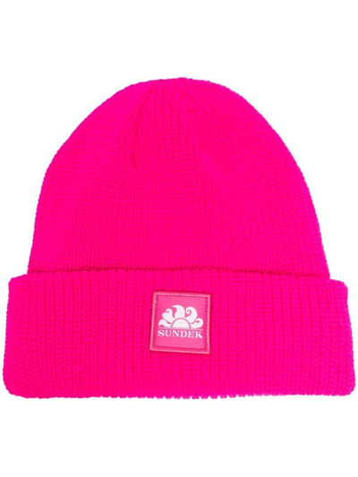 Shop Sundek Knitted Logo-patch Beanie Hat In 粉色