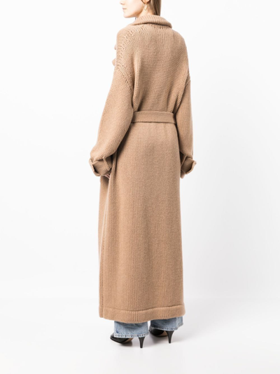 Shop Khaite Belted Knitted Cashmere Coat In 褐色