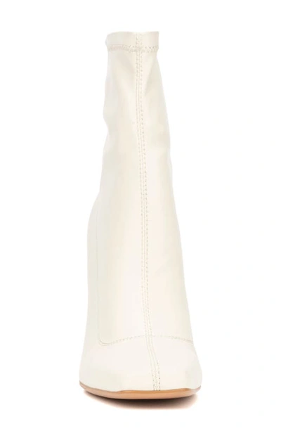 Torgeis Chiara Square Toe Bootie In Off White