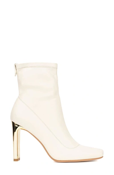 Torgeis Chiara Square Toe Bootie In Off White