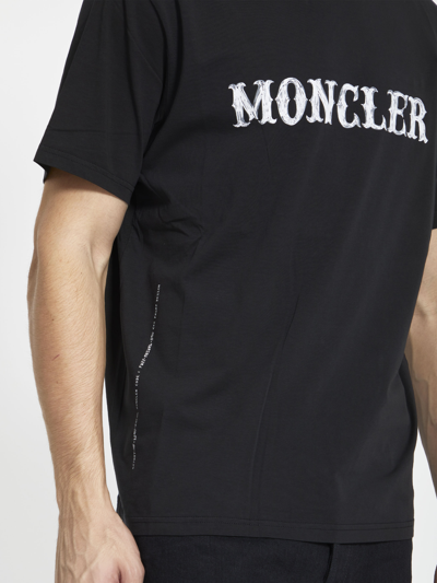 Shop Moncler Genius Black T-shirt With Logo
