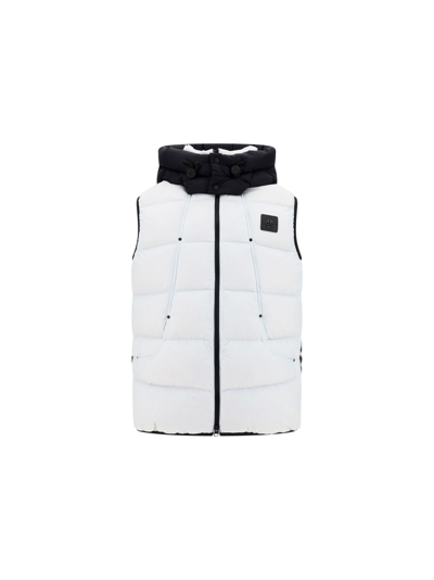 Shop Moose Knuckles Bushwick Vest In Nimbus Clou