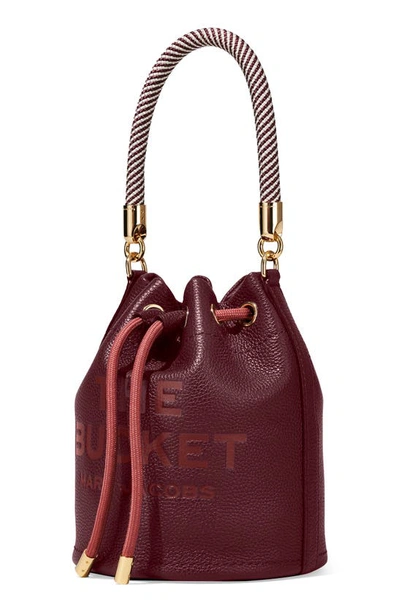 Shop Marc Jacobs The Leather Bucket Bag In Chianti