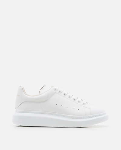 Alexander Mcqueen Men White Sneakers With Logo Lettering On The Rear And Oversize Rubber Sole In Lea In White