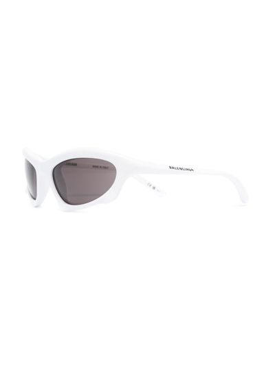 Balenciaga Cat-eye Frame Tinted Sunglasses In 白色