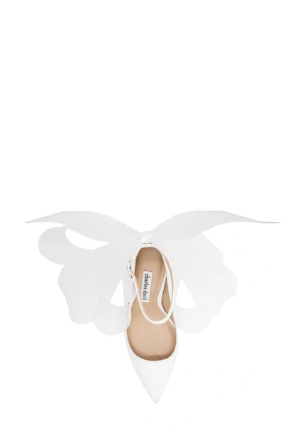 Charles David Rogue Bow Pump In White