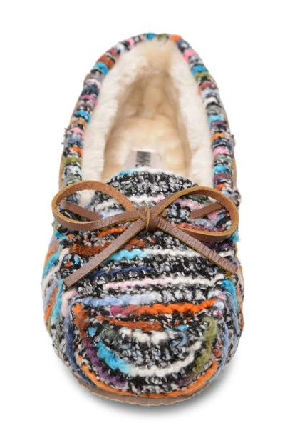 Minnetonka 'cally' Slipper In Black Multi Color