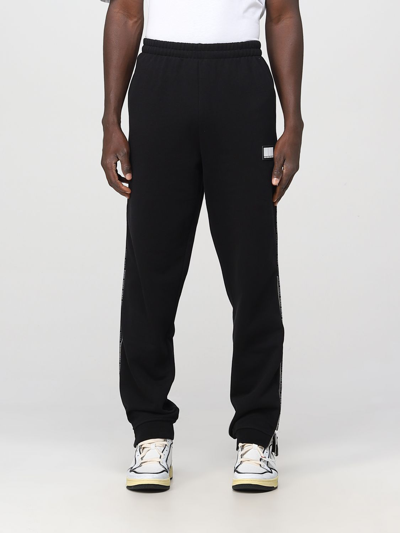 Vtmnts Pants  Men Color Black In Black